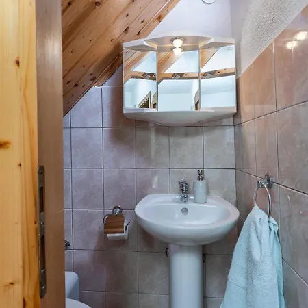 Feriehus 2 Bedroom Stunning In